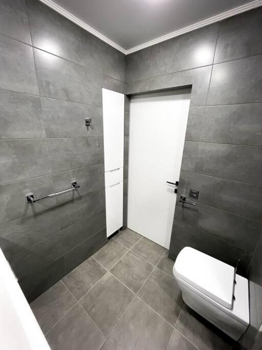 Hermes Cityview Apartment Кишинёв Экстерьер фото