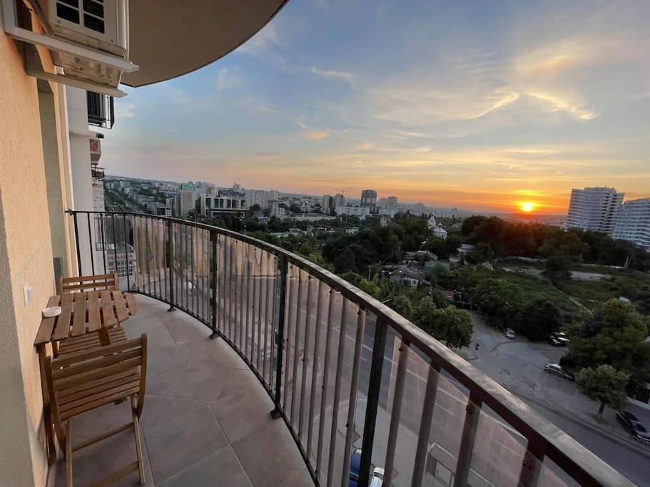 Hermes Cityview Apartment Кишинёв Экстерьер фото